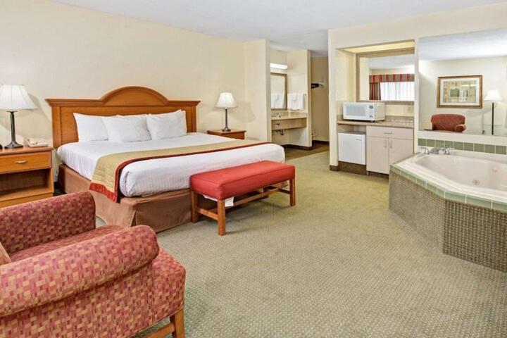 Hotel Baymont By Wyndham Indianapolis Exteriér fotografie